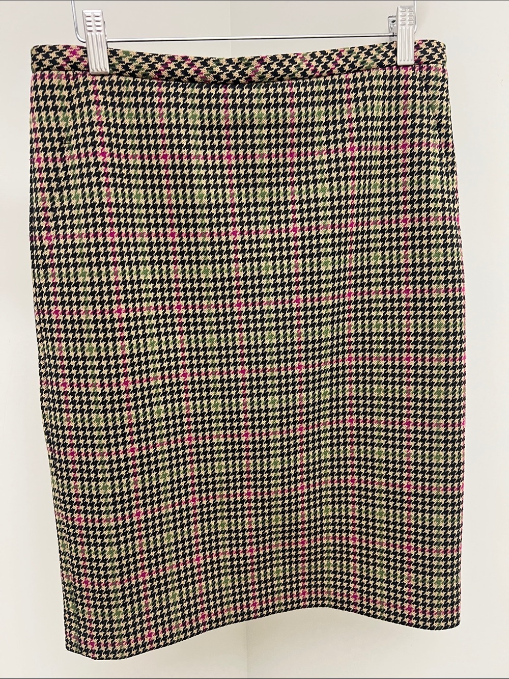 Tailored Houndstooth Pencil Skirt - Black,tan & Pink